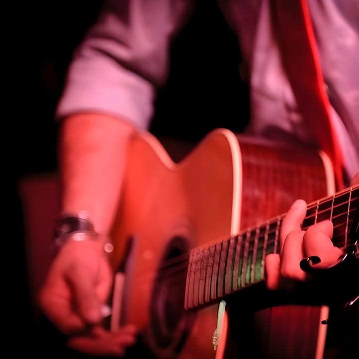 Featured image for “Friday Night Live Music: Free Tunes at Club Lake Cathie”
