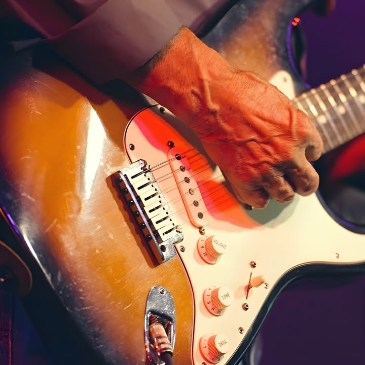 Featured image for “Free Friday Night Live Music: Club Lake Cathie Vibes”