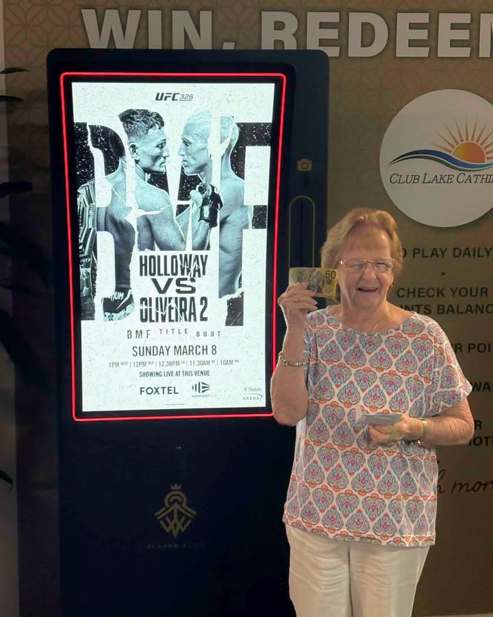 Featured image for “Maureen Wins Cash Splash at Club Lake Cathie”