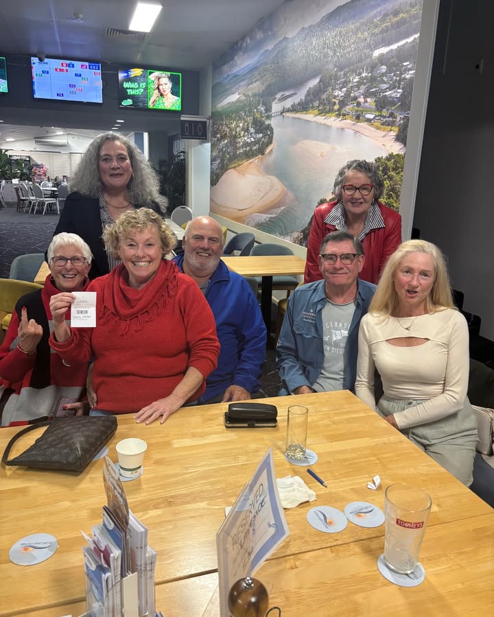 Featured image for “Lakeside Settlers Win Trivia Night at Club Lake Cathie”